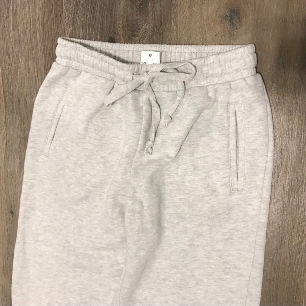 Brandy Melville Rosa Drawstring Sweatpants - Picture 8 of 8